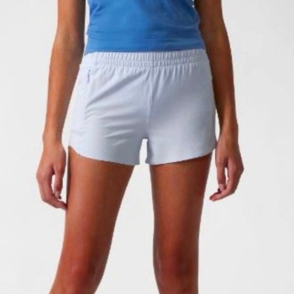 Athleta Girl Heart the Hustle 2.5" Short - Size Medium
